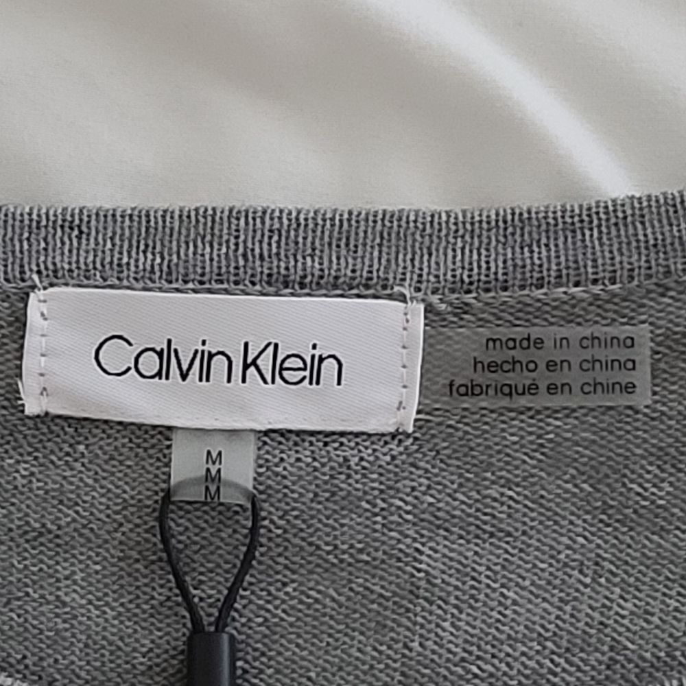 Calvin Klein Layered Sweater Faux Shirt Hem Gray White M NWT - Picture 4 of 11